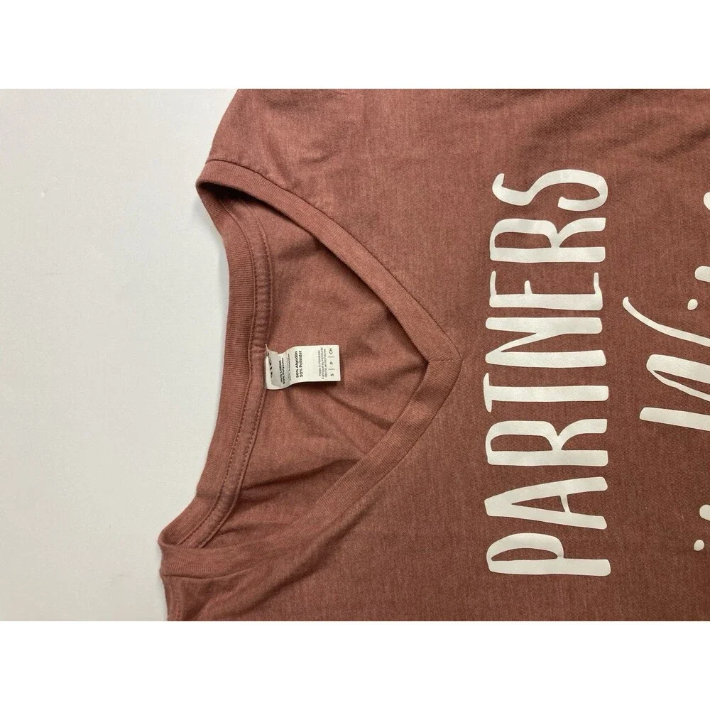 Very Important Tee Women's Pink Wine Graphic V-Neck Short Sleeve T-Shirt S